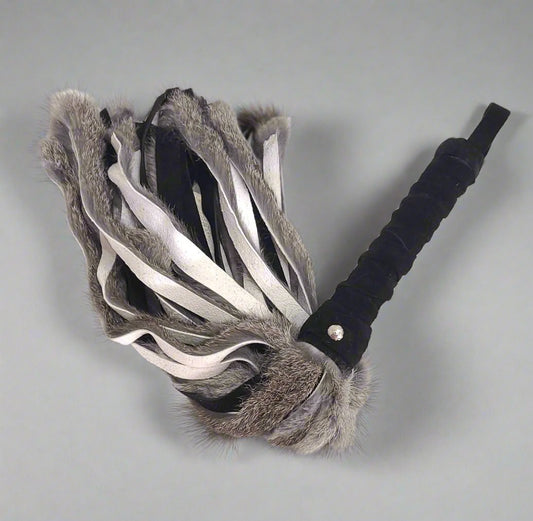 Hybrid Fur Flogger