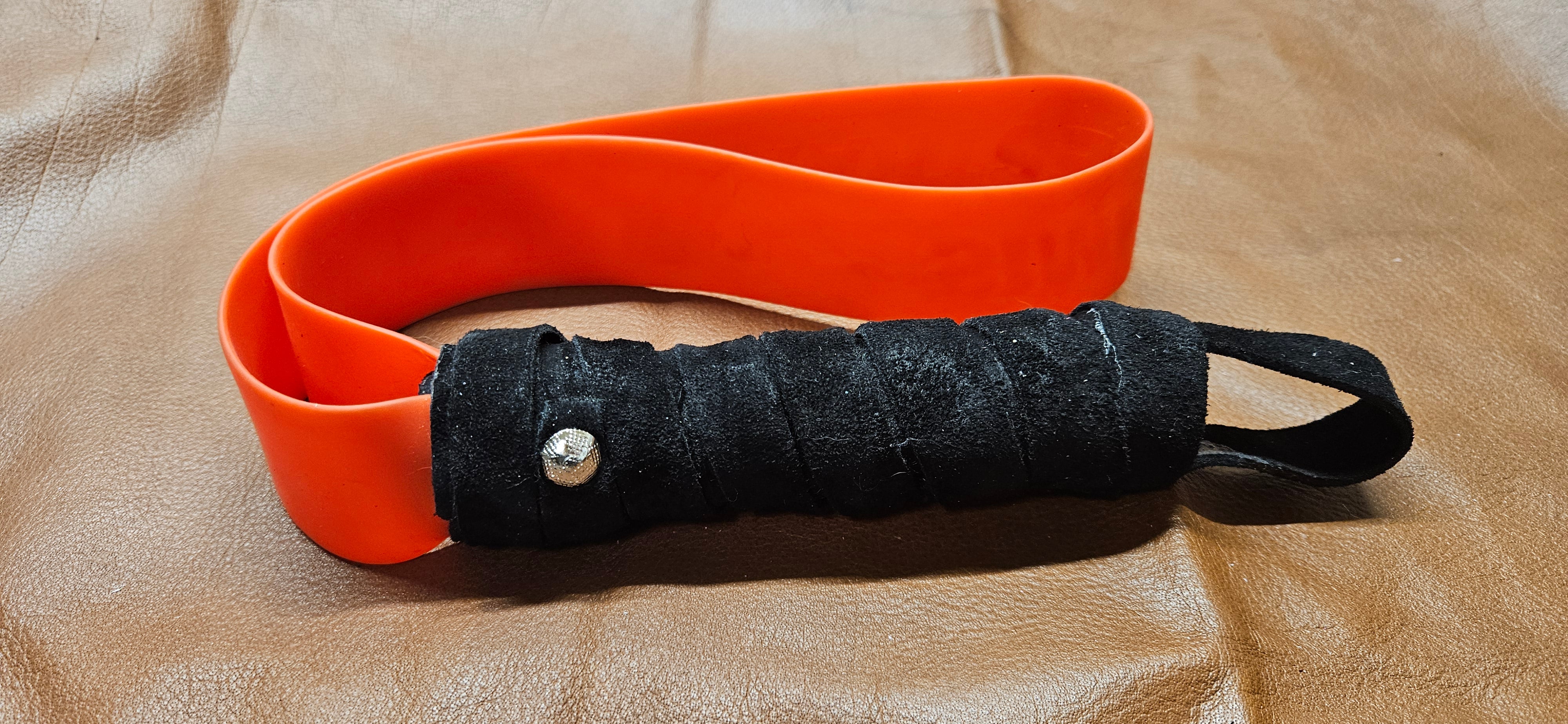 Rubber Slapper – Wood and Hide Designs
